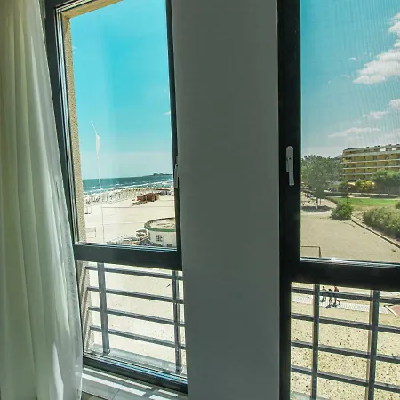Beach 3* Mamaia